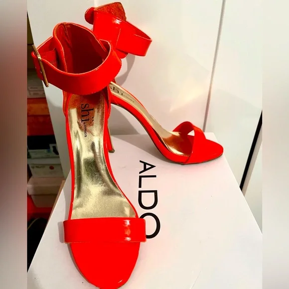 Tangerine Fun Heels - Picture 5 of 5